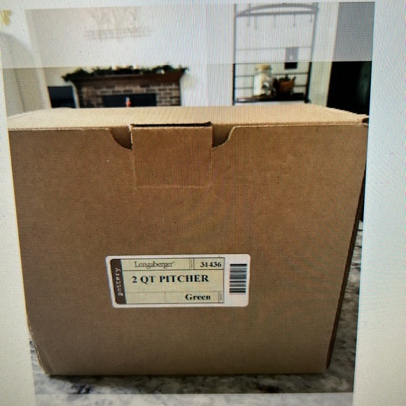 Longaberger Heritage Green 2 Qt. Pitcher - Picture 8 of 9